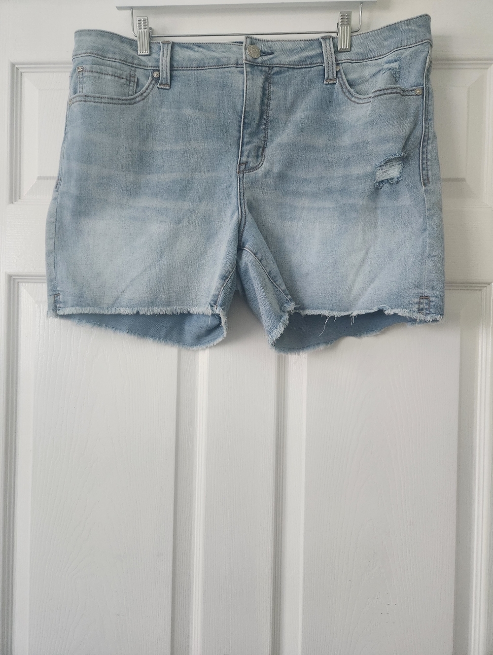 Seven7 Light Wash Distressed Denim Shorts - Women's Jean Shorts - Women's 18
